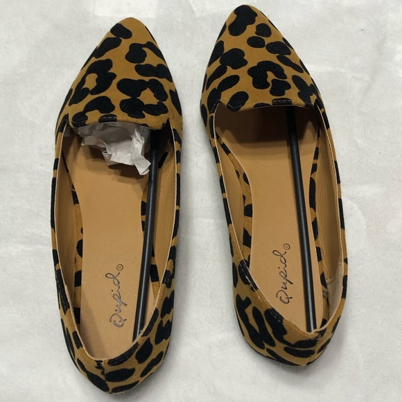 Qupid 6 NWOT leopard cheetah Point toe flats - Picture 2 of 10